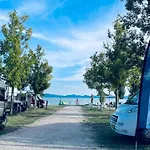 Punta Navaccia Am Trasimeno 24274 פארק נופש טואורו סול טראסימנו