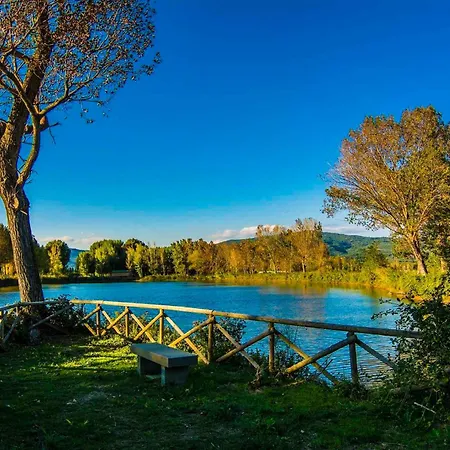 Ferienpark Punta Navaccia Am Trasimeno 24274 Tuoro sul Trasimeno