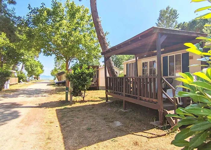 Holiday park Punta Navaccia Am Trasimeno 24274 *