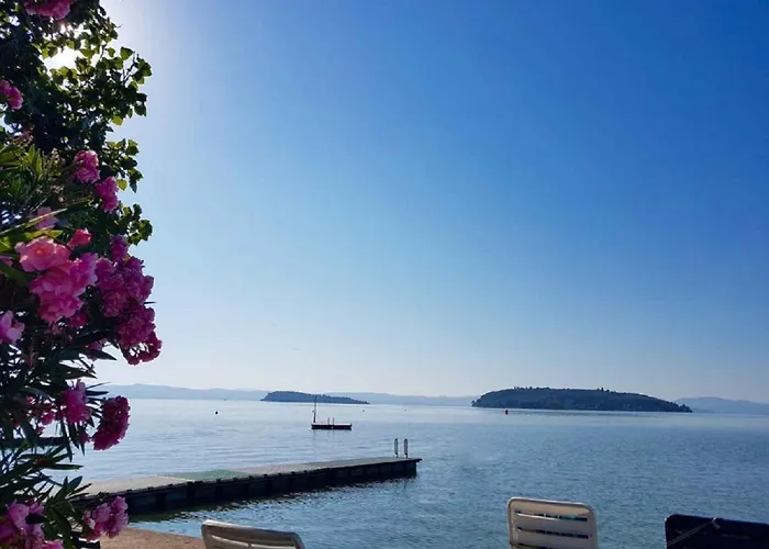 Punta Navaccia Am Trasimeno 24274 *